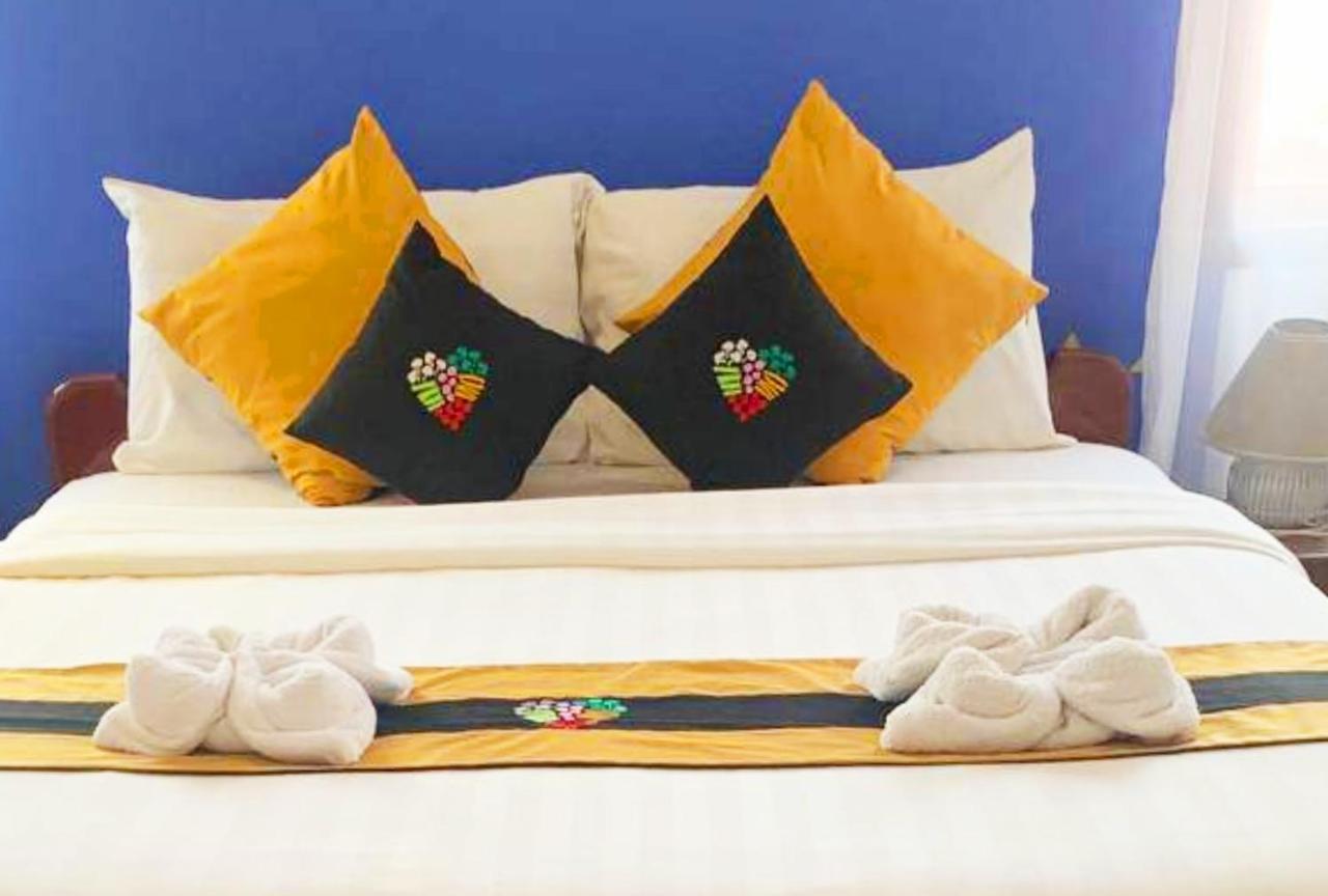 Antonios Villa Hotel Сиемрип Экстерьер фото